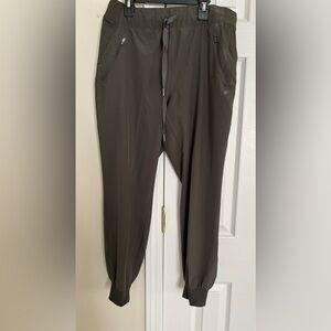 Apana drawstring waist joggers.